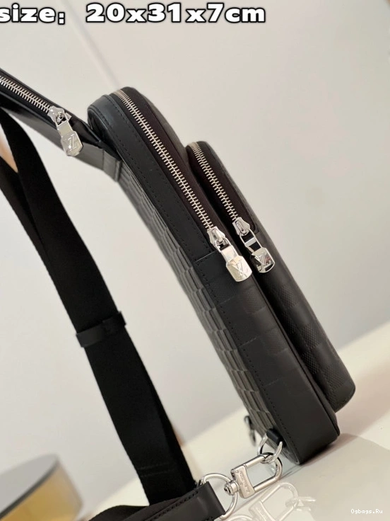 Slingbag LOUIS Avenue NM VUITTON 0210